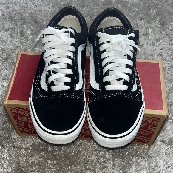 Vans Black and White Sneakers - Picture 2 of 10